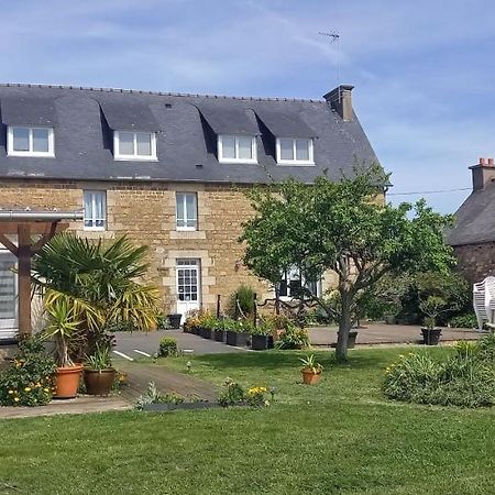 Le Relais De Launay Ploubazlanec Eksteriør bilde