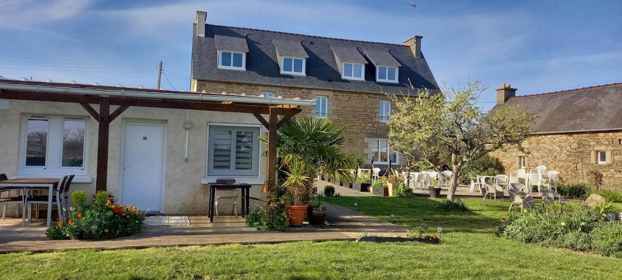 Le Relais De Launay Ploubazlanec Eksteriør bilde
